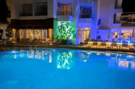 SUPREME BEACH HOTEL 14+ Pools & Beach