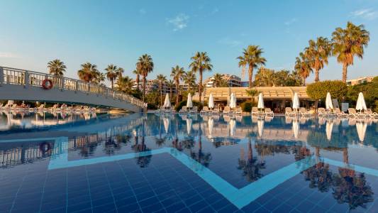 SUSESI LUXURY RESORT-SPA Pools & Beach