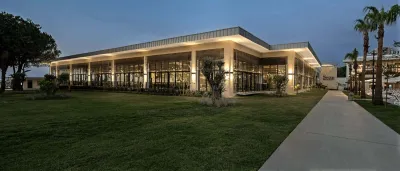 SWANDOR HOTEL - RESORT KEMER Restaurants