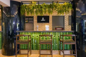 TAC PREMIER HOTEL-SPA Bars