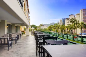 TAC PREMIER HOTEL-SPA Restaurants