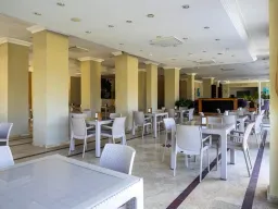 TAL BEACH HOTEL Restaurants