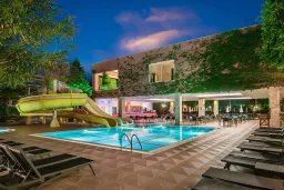 TELATIYE RESORT Pools & Beach
