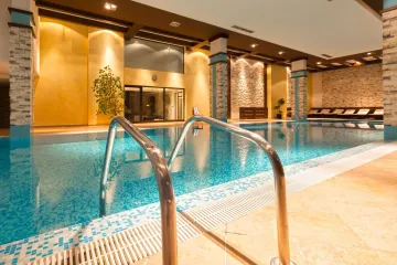 TERRA COMPLEX Pools & Beach