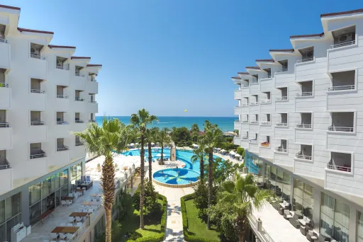 TERRACE BEACH RESORT Pools & Beach