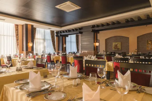TERRACE BEACH RESORT Restaurants