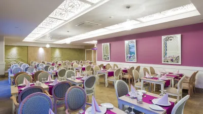 TERRACE ELITE RESORT HOTEL Restaurants