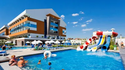 TERRACE ELITE RESORT HOTEL Pools & Beach