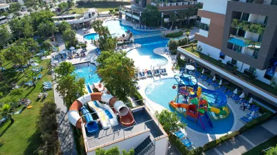 TERRACE ELITE RESORT HOTEL Pools & Beach
