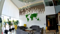 THE CORNER PARK HOTEL Lobby