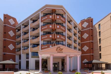 THE HOLIDAY RESORT HOTEL General Images