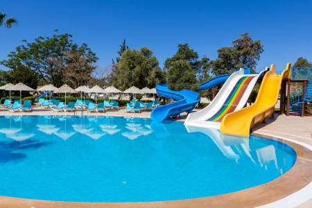 THE HOLIDAY RESORT HOTEL Mini Club