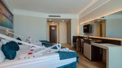THE LUMOS DELUXE RESORT HOTEL-SPA Rooms