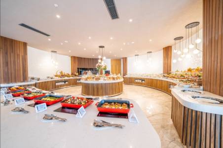 THE NORM COLLECTION DOORA Restaurants