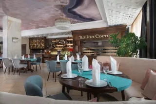 THE PALACE HOTEL Restaurants