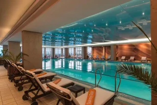 THE PALACE HOTEL Pools & Beach