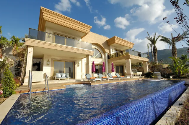 THE PLAZA BODRUM (ex. BE PREMIUM BODRUM) Pools & Beach