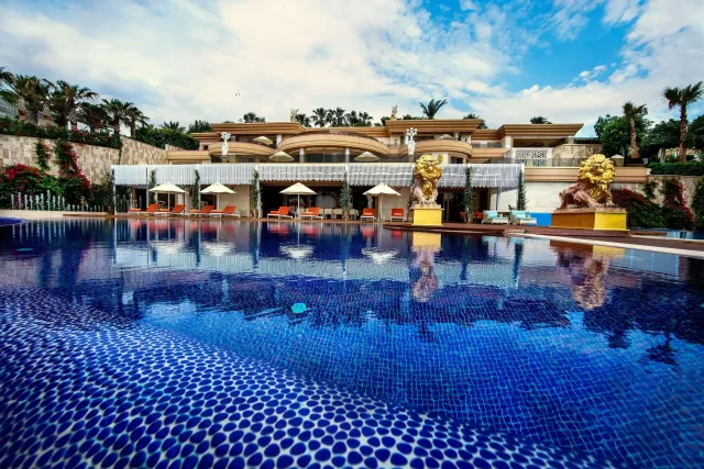 THE PLAZA BODRUM (ex. BE PREMIUM BODRUM) Pools & Beach