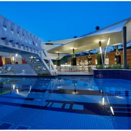 THE SENSE DELUXE HOTEL Pools & Beach