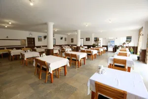 THE TOWER HOTEL Restaurants