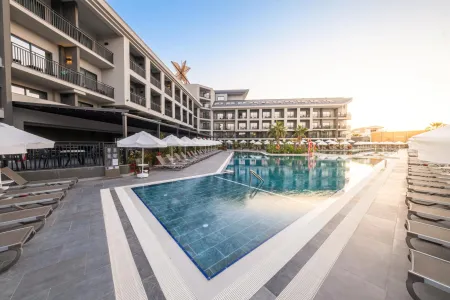 THE X BELEK Pools & Beach