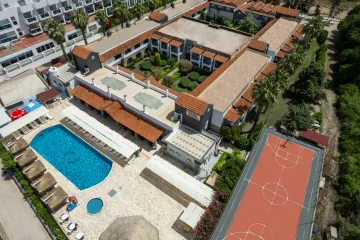 TIANA BEACH RESORT Pools & Beach