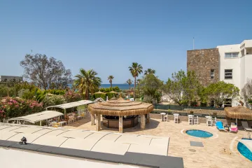 TIANA BEACH RESORT Bars