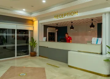TIANA BEACH RESORT Lobby