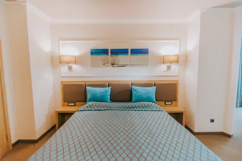 TIARA BEACH HOTEL Rooms