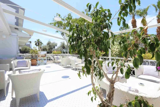 TONOZ BEACH HOTEL General Images