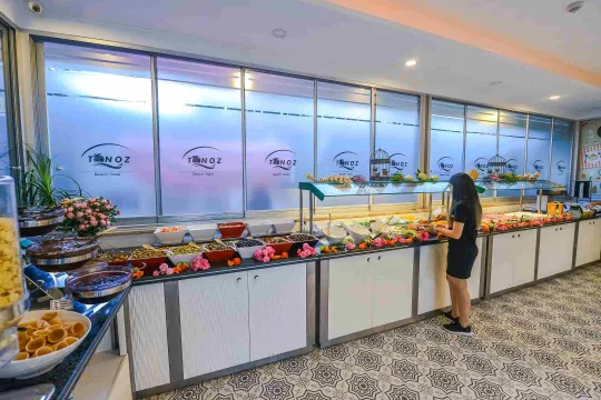 TONOZ BEACH HOTEL Restaurants