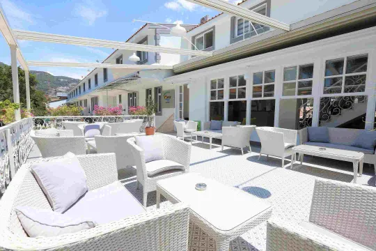 TONOZ BEACH HOTEL General Images