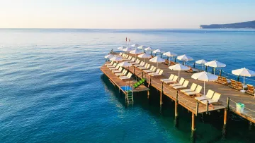 TRANSATLANTIK HOTEL-SPA Pools & Beach