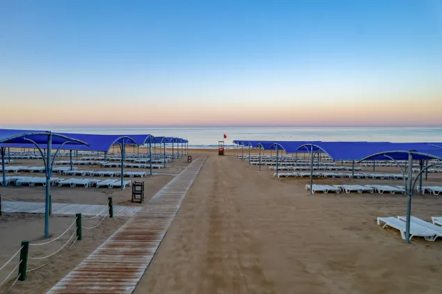 TRENDY ASPENDOS BEACH Pools & Beach