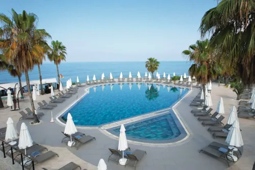 TRENDY SIDE BEACH ADULT ONLY 16+ Pools & Beach