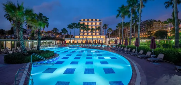 TRENDY SIDE BEACH ADULT ONLY 16+ Pools & Beach