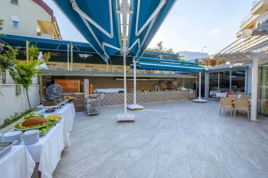 TU CASA GELIDONYA HOTEL Restaurants