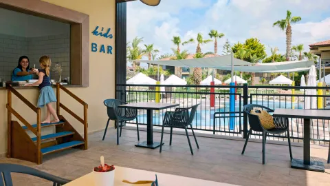 TUI BLUE PALM GARDEN Bars