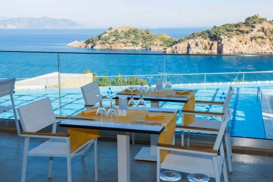 TUI BLUE SENO ADULT ONLY 16+ Restaurants