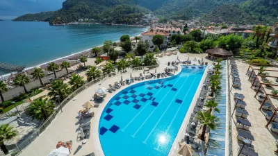 TURUNC PREMIUM RESORT Pools & Beach