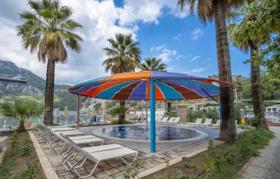 TURUNC RESORT HOTEL Pools & Beach