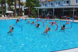 UK HOTEL KIRIS Pools & Beach