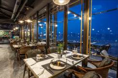 UNIQUE LIFE STYLE HOTEL Restaurants