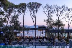 UNIQUE LIFE STYLE HOTEL Restaurants