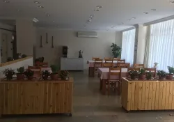 UNVER HOTEL Restaurants