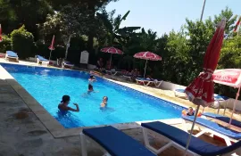 UNVER HOTEL Pools & Beach