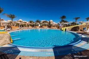 UTOPIA BEACH CLUB Pools & Beach