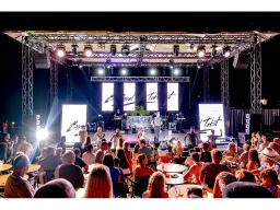 UTOPIA WORLD HOTEL Activities