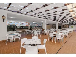 UTOPIA WORLD HOTEL Restaurants
