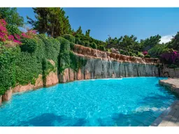 UTOPIA WORLD HOTEL Activities